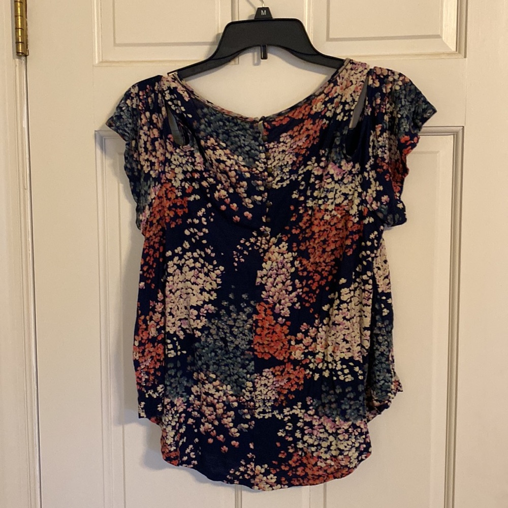 Spring/Summer Top - image 4